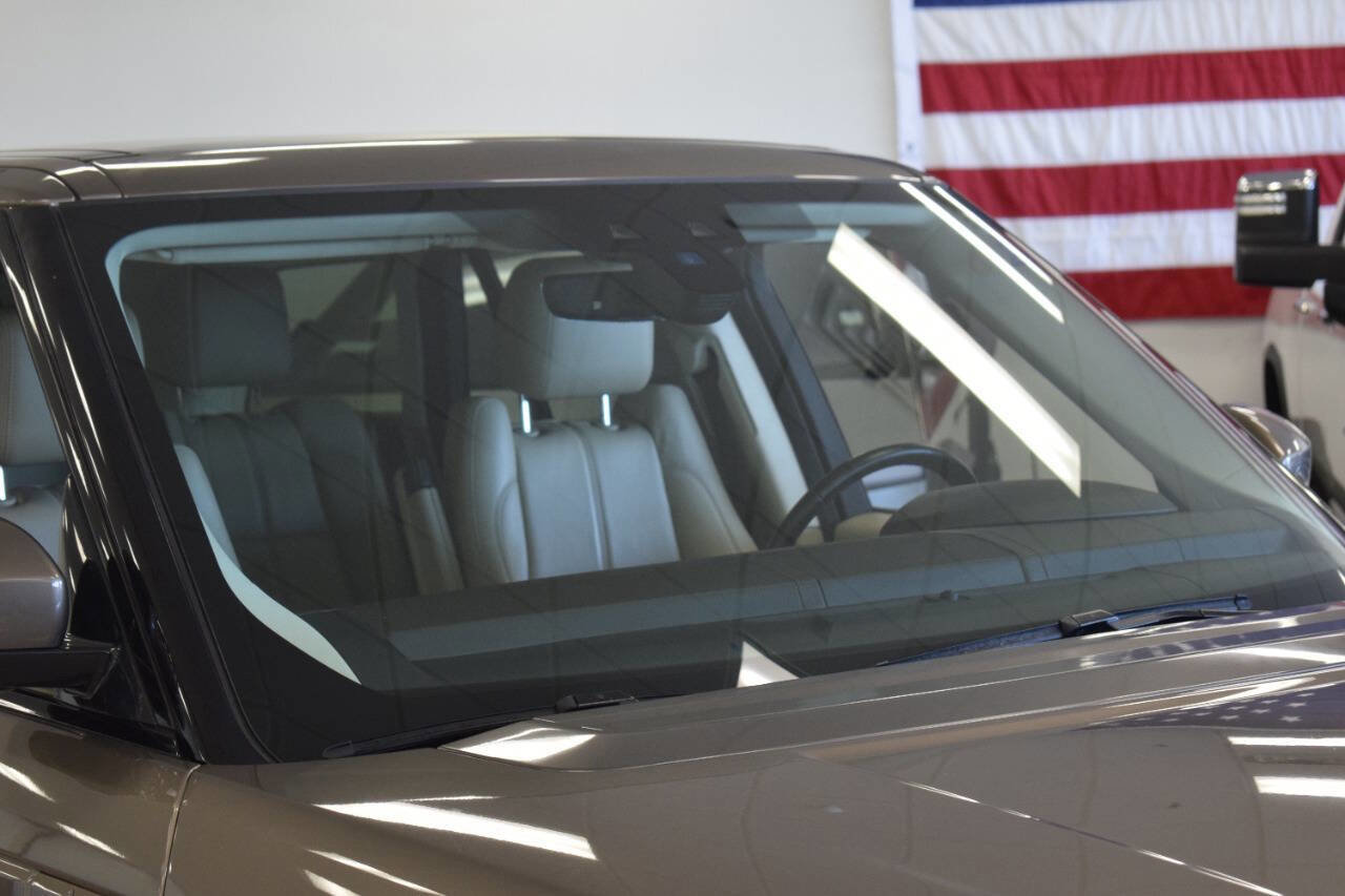 Used 2017 Land Rover Range Rover image 10