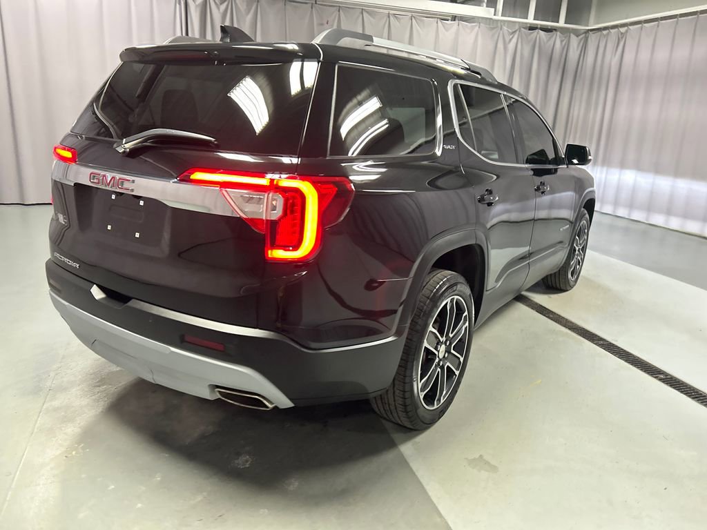 Used 2023 GMC Acadia SLT w/ Technology Package image 7