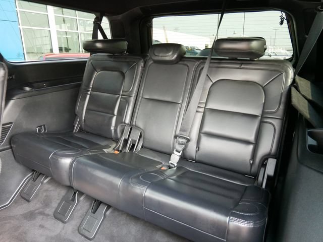Used 2020 Lincoln Navigator L Reserve w/ Equipment Group 208A Reserve AWD/4WD image 9