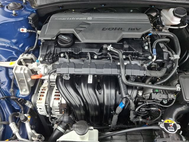 Certified 2024 Hyundai Elantra SEL FWD image 29