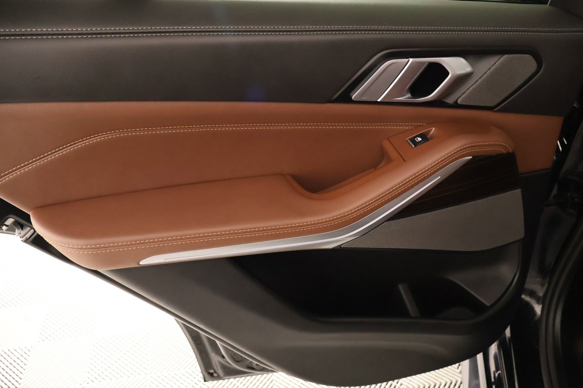 Used 2026 BMW X5 xDrive40i AWD/4WD image 18