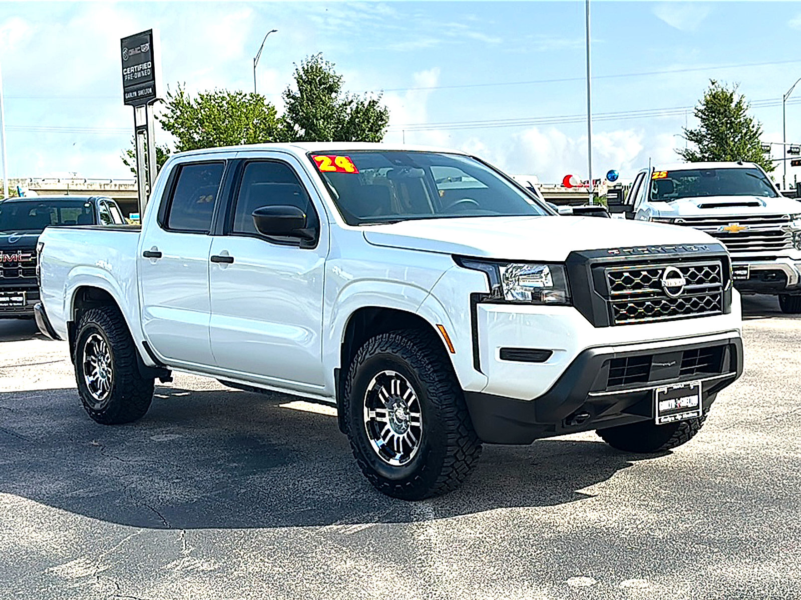 Used 2024 Nissan Frontier S w/ Technology Package AWD/4WD image 10
