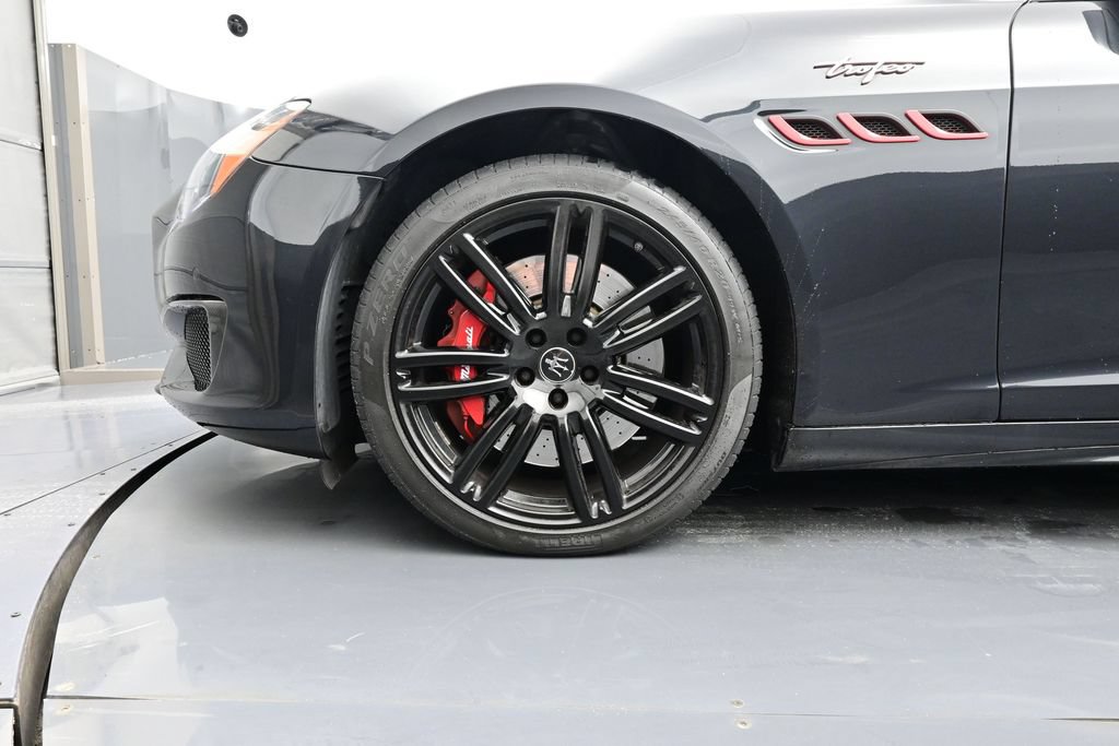 Used 2022 Maserati Quattroporte Trofeo RWD image 6