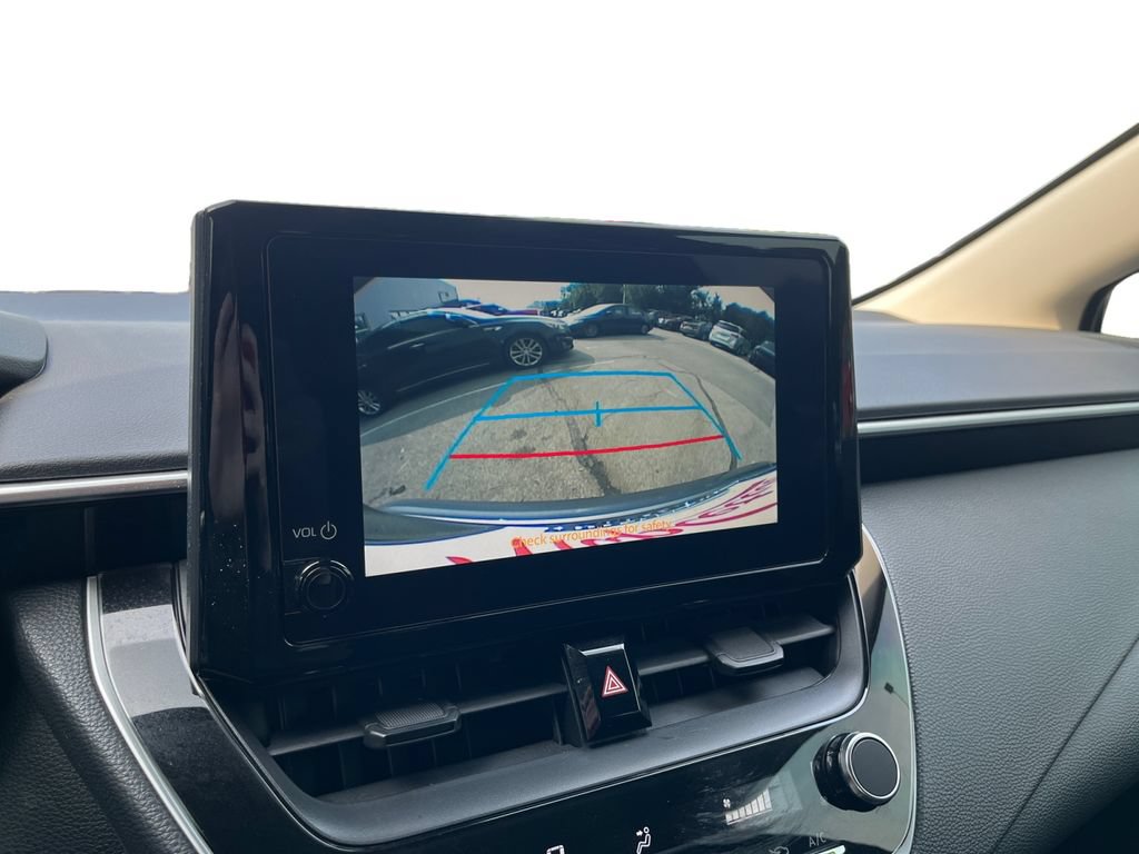 Used 2023 Toyota Corolla LE FWD image 17
