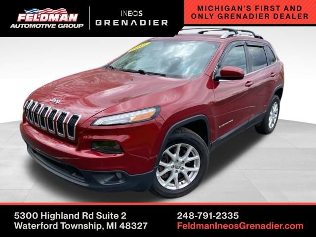 Used 2017 Jeep Cherokee Latitude w/ Cold Weather Group AWD/4WD image 1