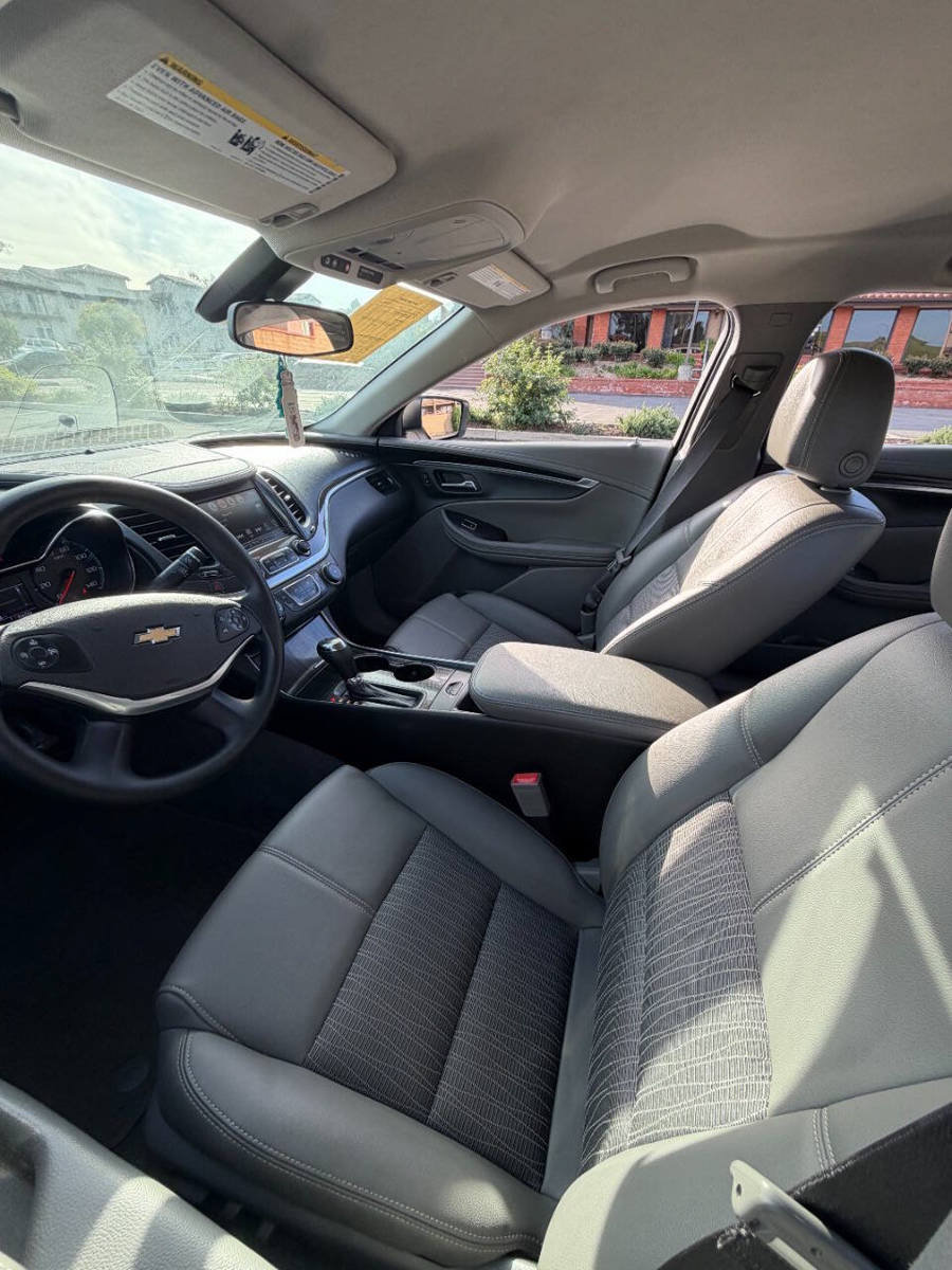 Used 2018 Chevrolet Impala LS FWD image 9