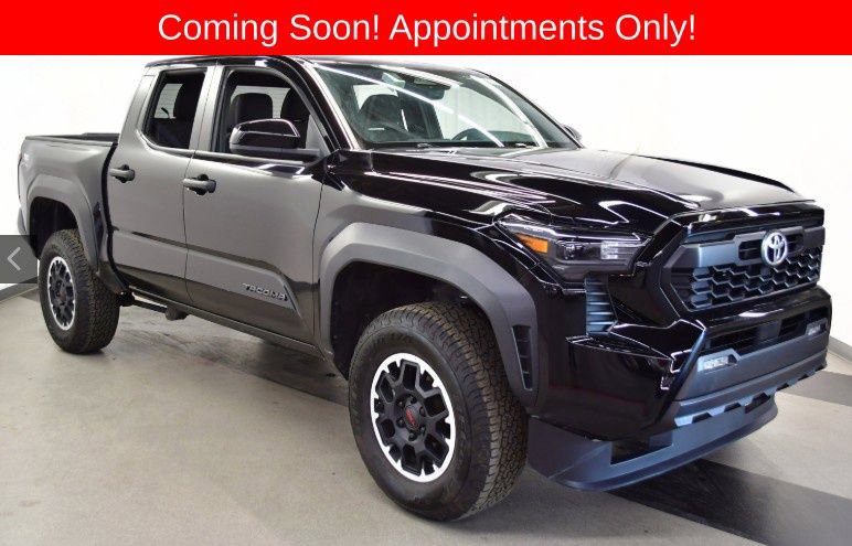 Used 2024 Toyota Tacoma TRD Off-Road AWD/4WD image 1