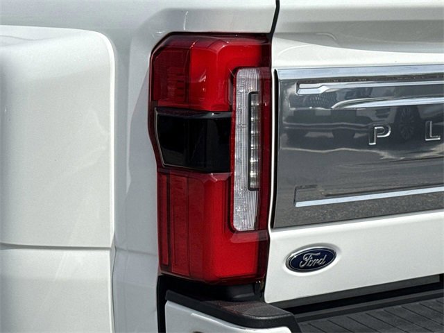 Certified 2023 Ford F450 Platinum w/ FX4 Off-Road Package image 40