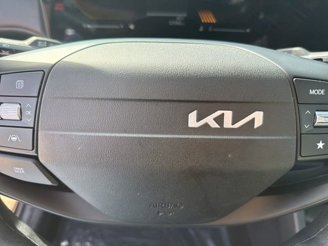 Used 2025 Kia K4 LXS image 17