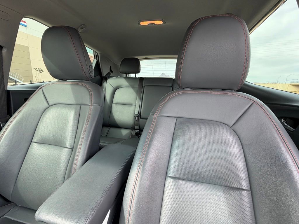 Used 2020 Chevrolet Bolt Premier w/ Infotainment Package FWD image 11