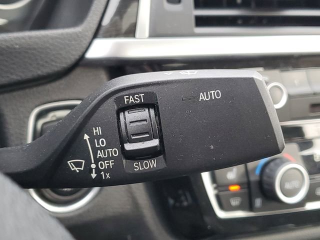 Used 2018 BMW 330i xDrive Sedan w/ Convenience Package image 12