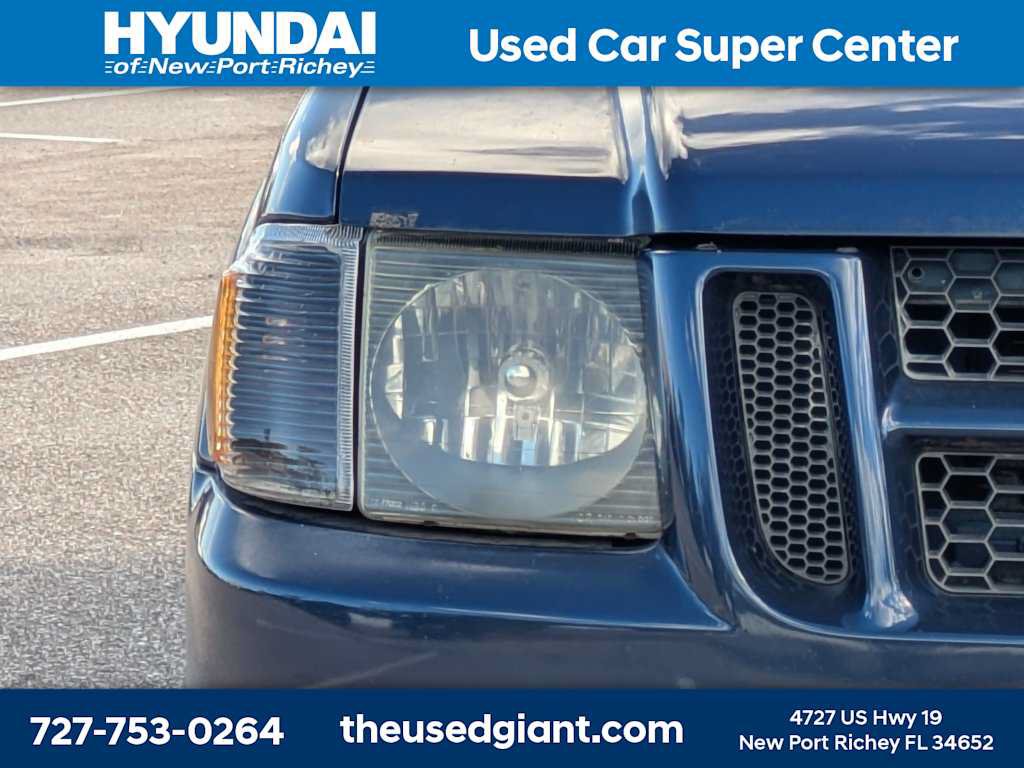 Used 2004 Ford Explorer Sport Trac XLS AWD/4WD image 9