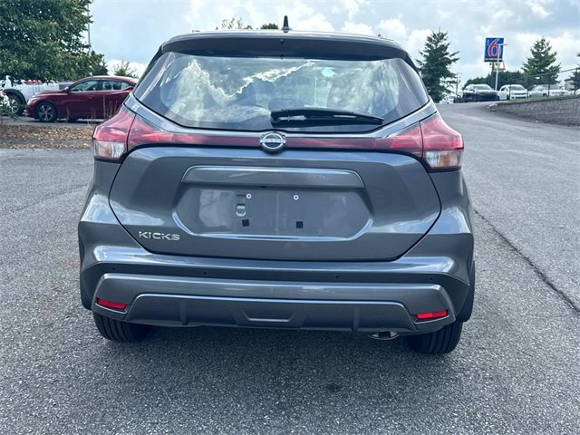 New 2025 Nissan Kicks Play S image 5