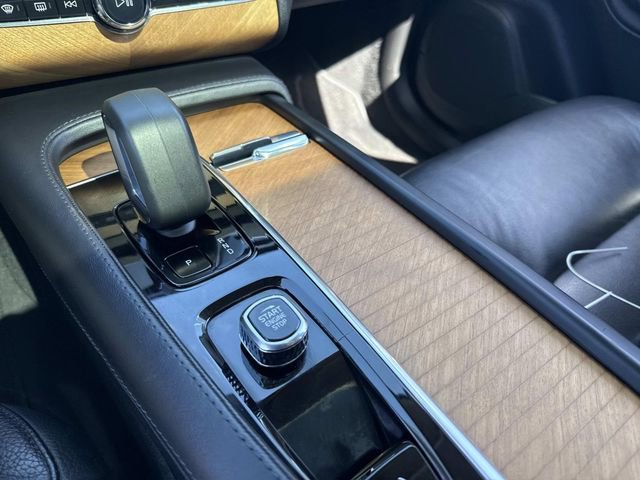 Used 2023 Volvo XC90 B5 Plus AWD/4WD image 27