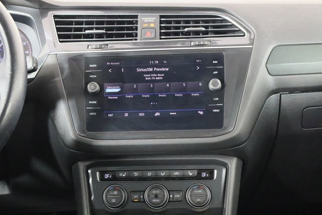 Used 2019 Volkswagen Tiguan SEL Premium image 29
