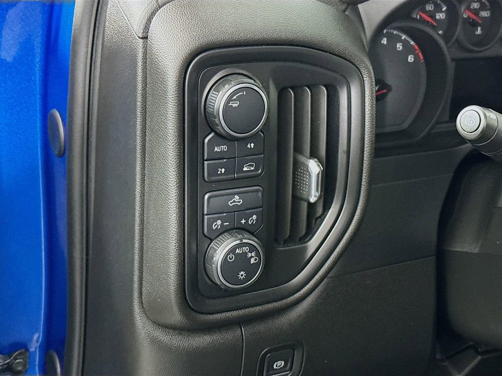 Used 2024 Chevrolet Silverado 1500 Custom AWD/4WD image 17