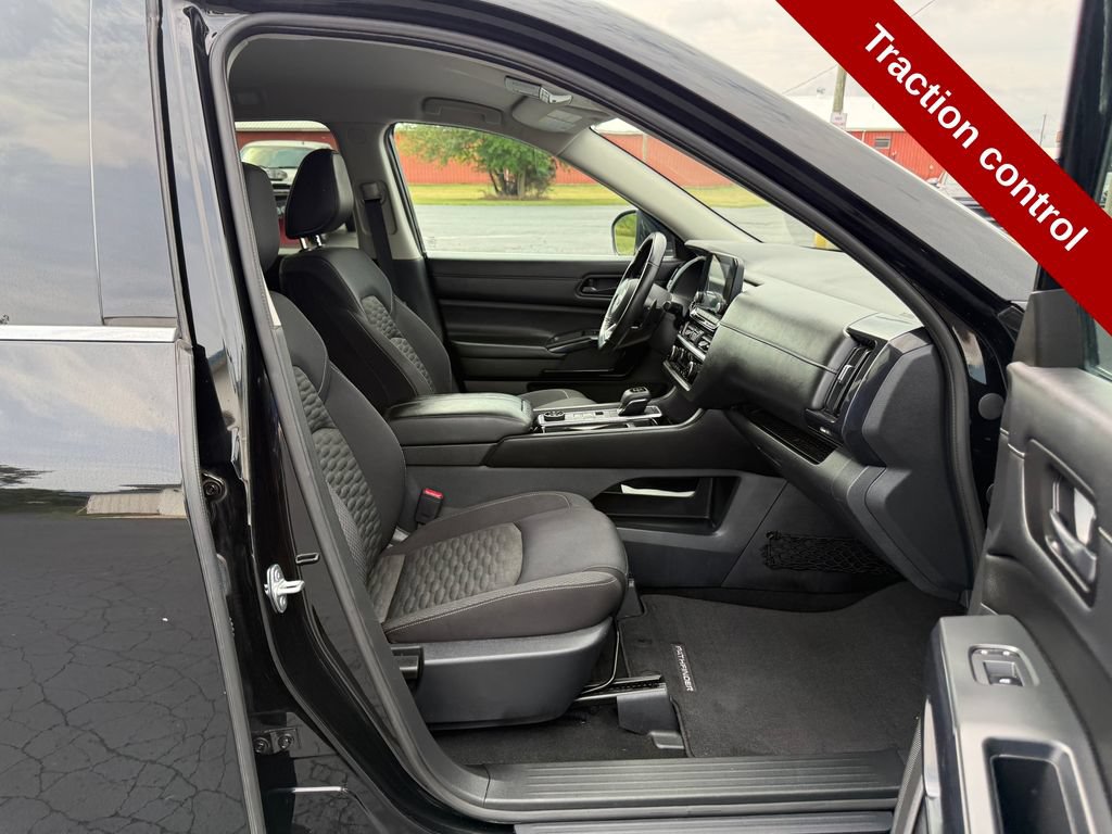 Used 2023 Nissan Pathfinder SV w/ Cargo Package AWD/4WD image 43