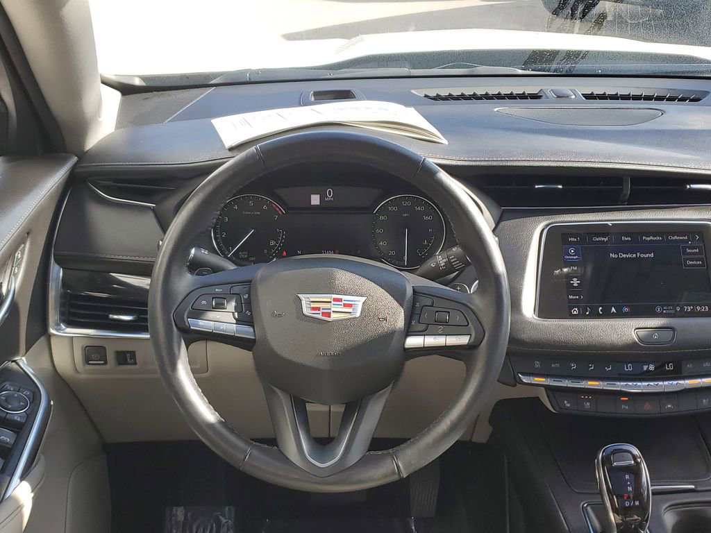 Used 2023 Cadillac XT4 Premium Luxury image 18
