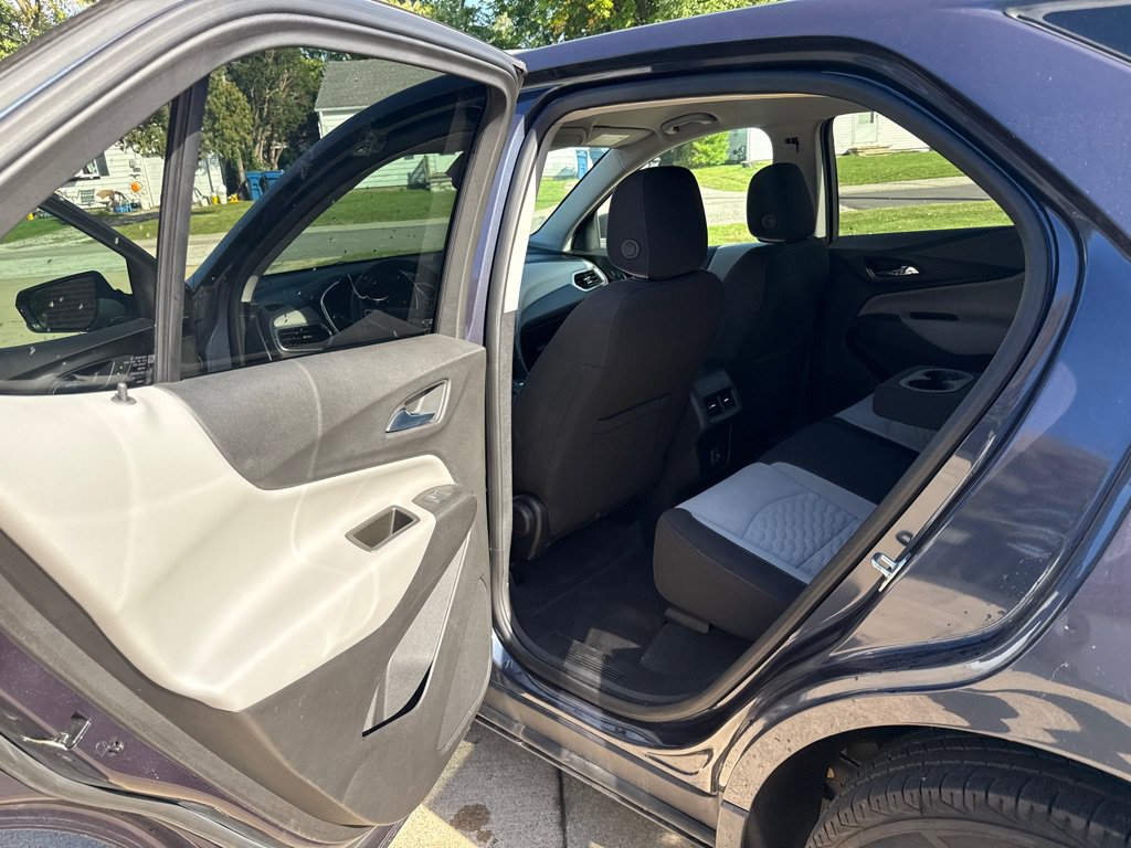 Used 2019 Chevrolet Equinox LS AWD/4WD image 12