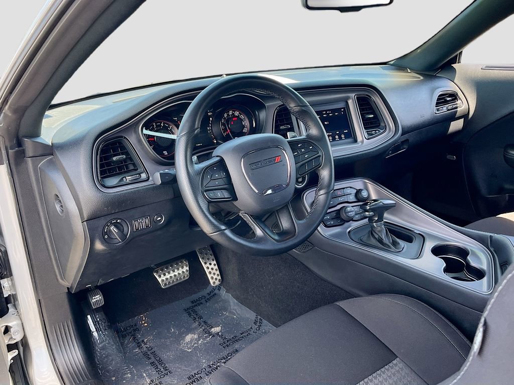 Used 2023 Dodge Challenger R/T w/ Blacktop Package image 9