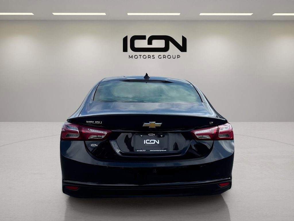 Used 2022 Chevrolet Malibu LT image 4