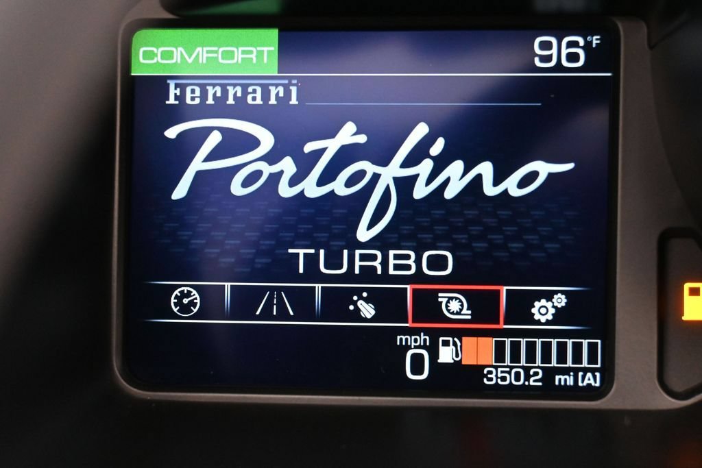 Used 2020 Ferrari Portofino RWD image 16