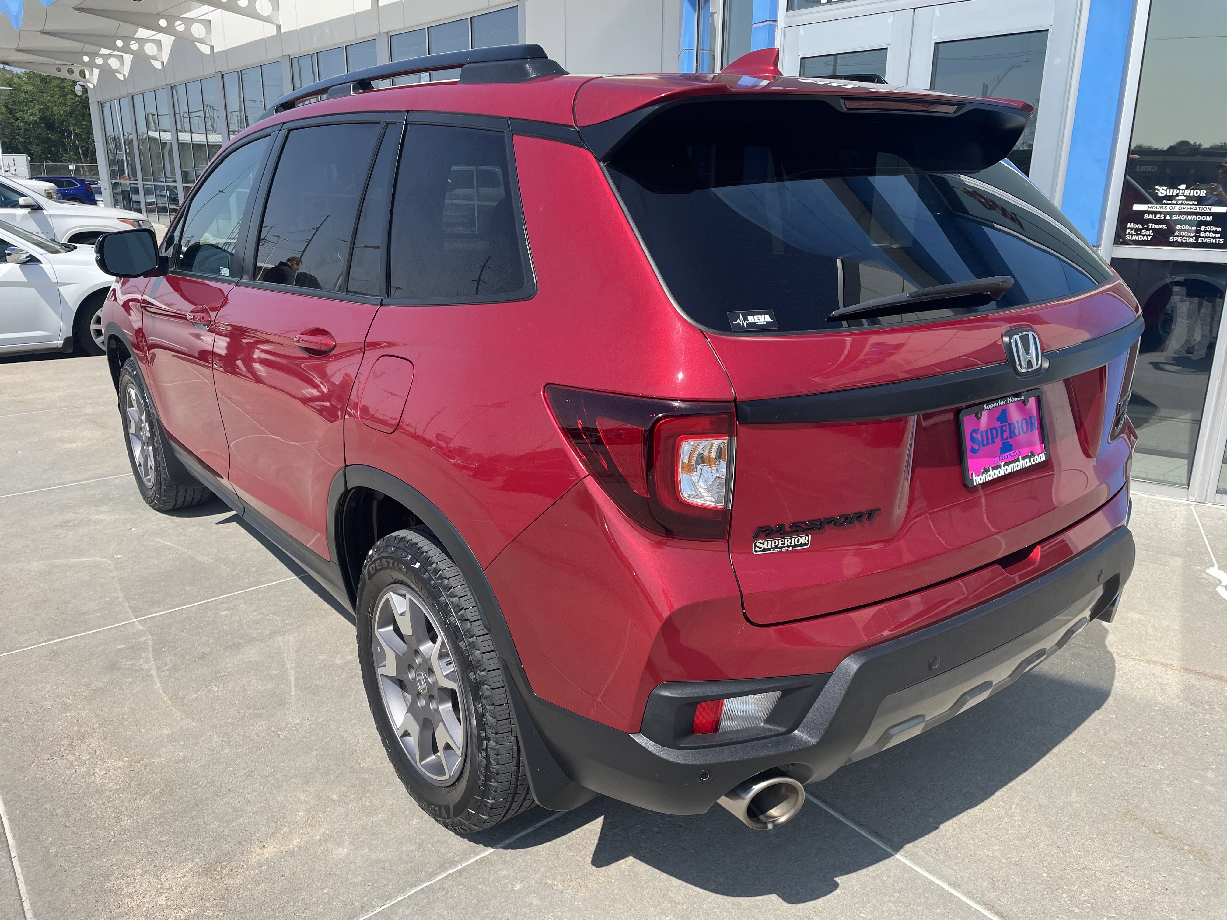 Used 2023 Honda Passport TrailSport image 2