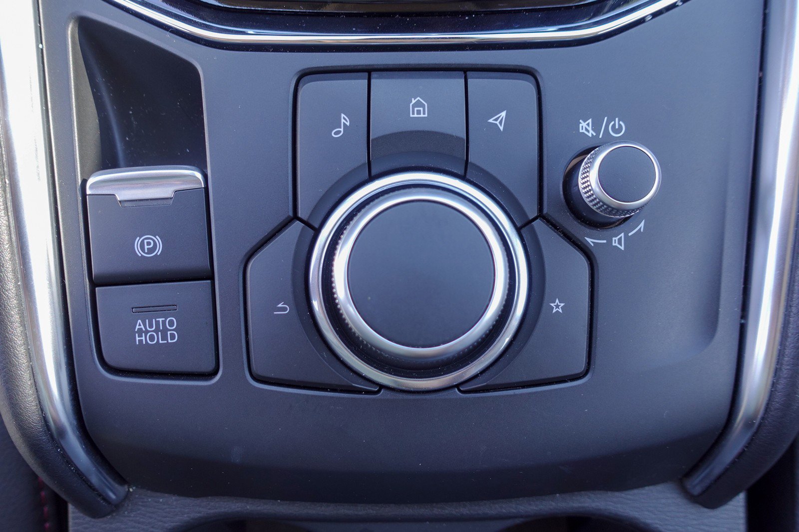 Used 2025 MAZDA CX-5 Carbon Edition image 19