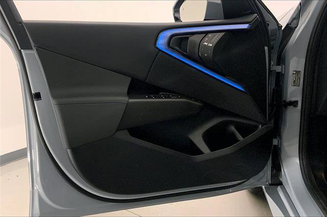 Certified 2025 BMW X3 xDrive30i w/ Premium Package image 24