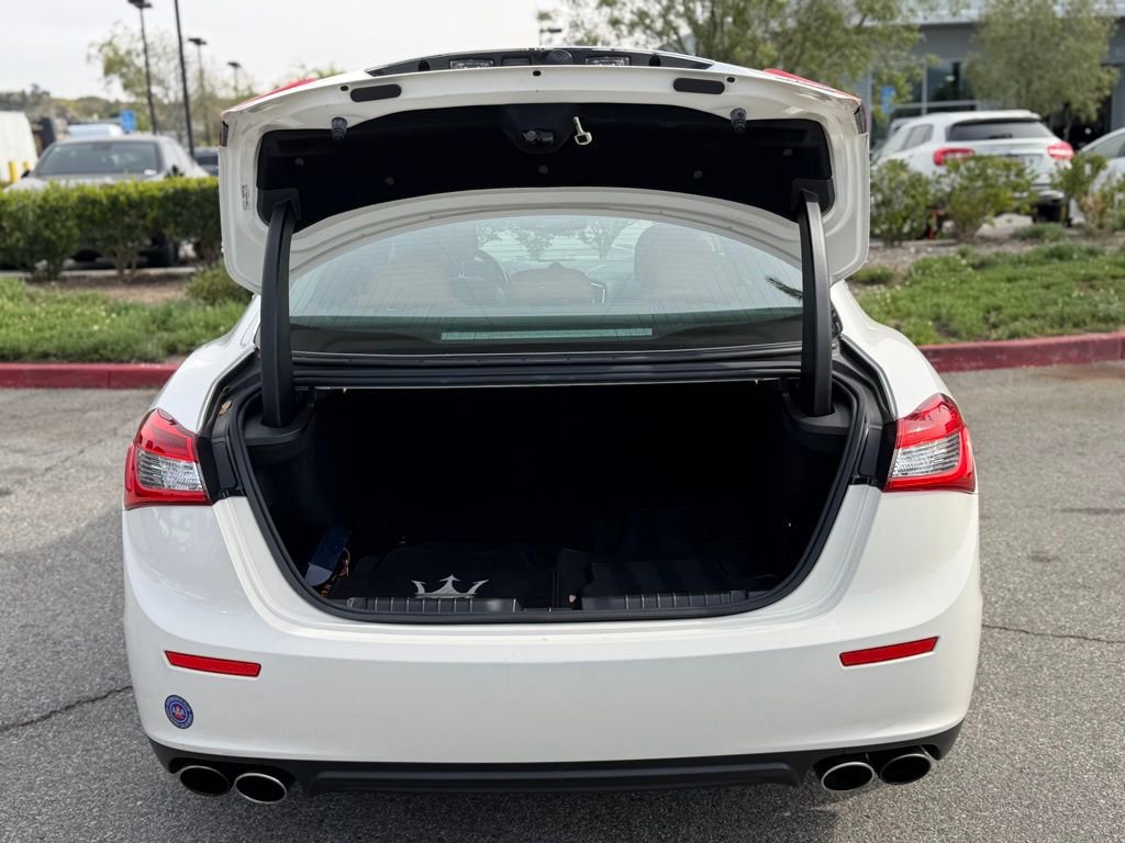 Used 2016 Maserati Ghibli image 13