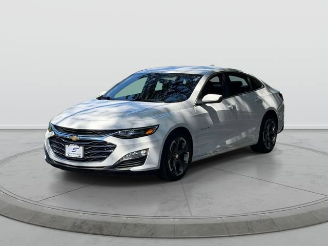 Used 2022 Chevrolet Malibu LT FWD image 3