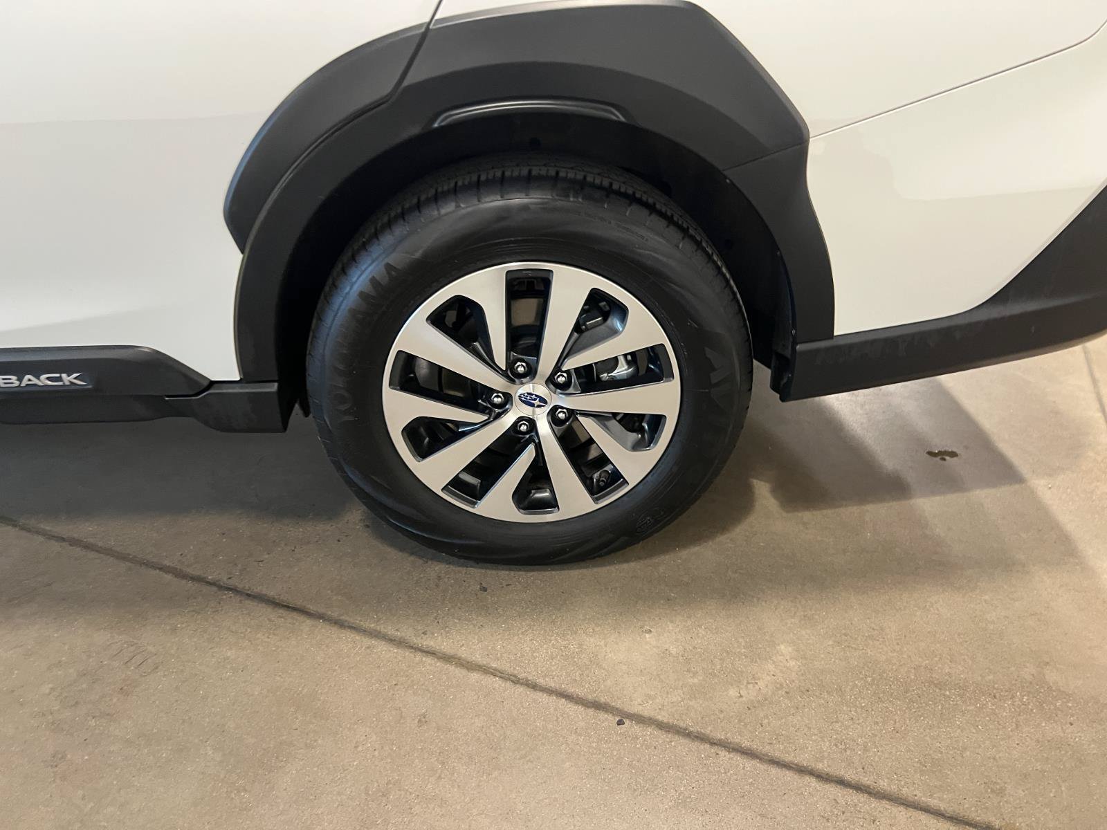 Used 2024 Subaru Outback Premium AWD/4WD image 40