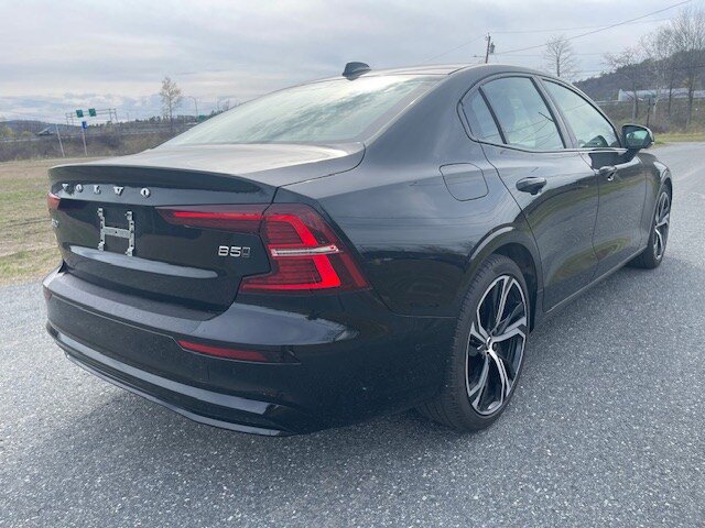 Used 2024 Volvo S60 B5 Plus AWD/4WD image 3
