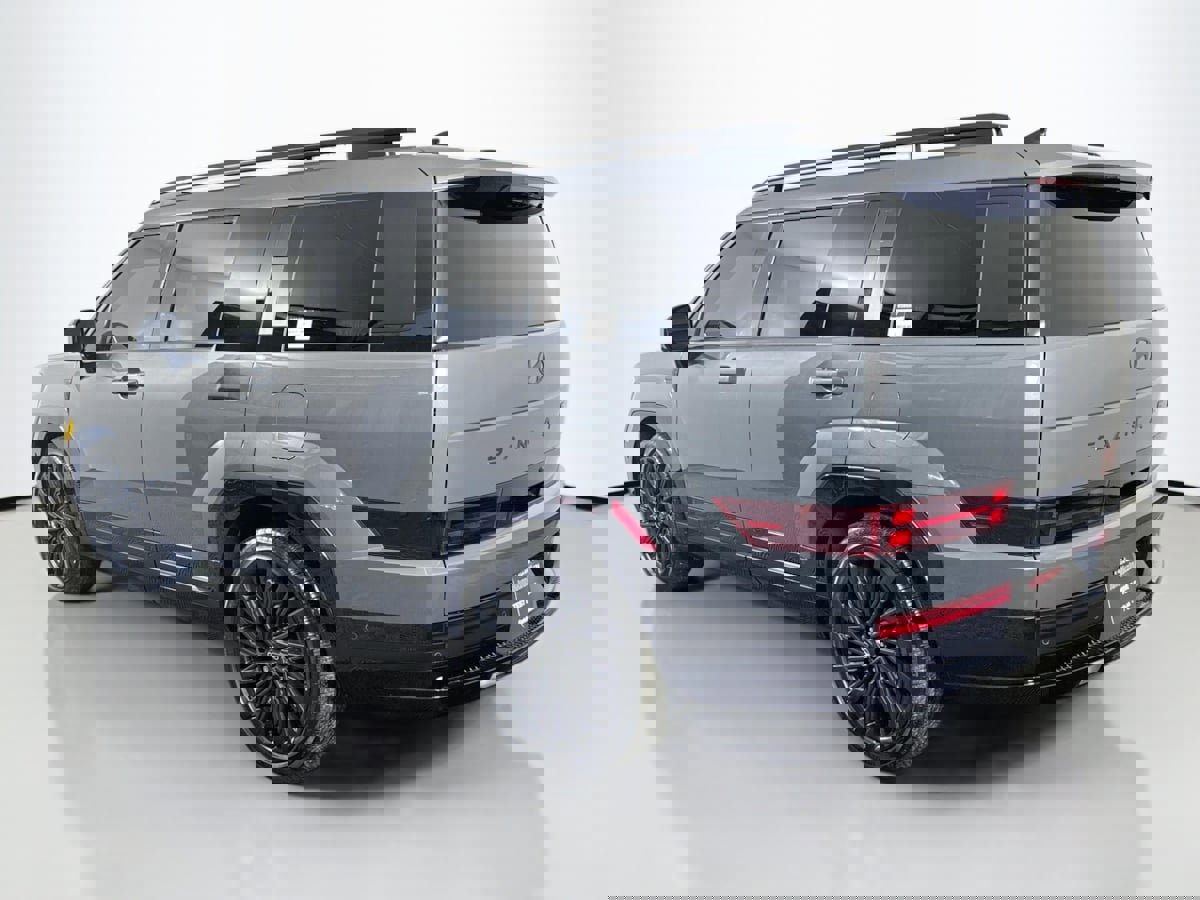 Used 2024 Hyundai Santa Fe Calligraphy image 7