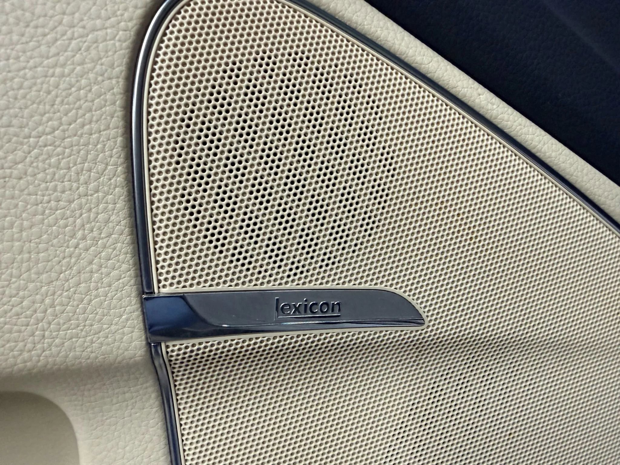 Used 2014 Hyundai Equus Signature RWD image 20