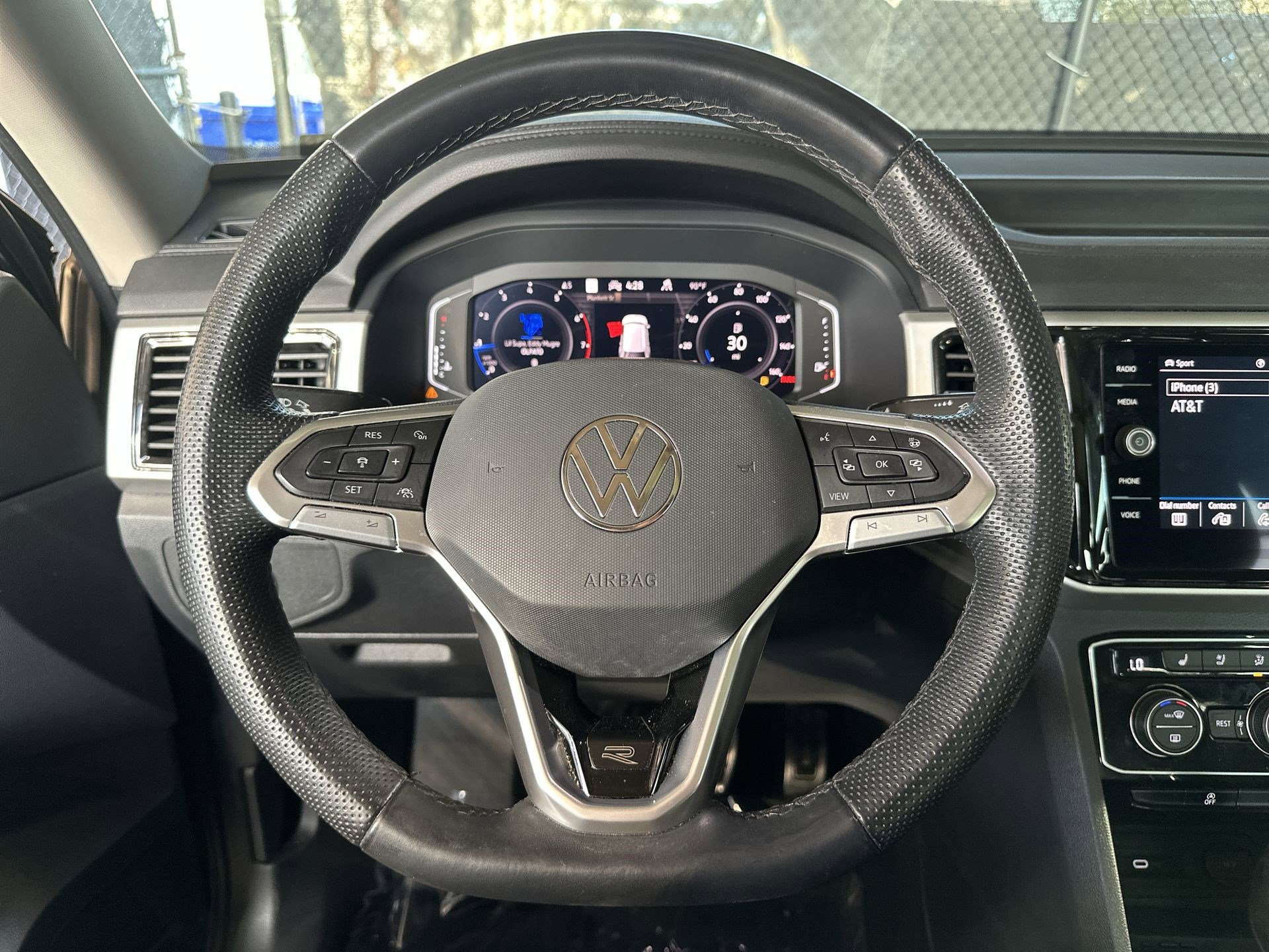 Used 2023 Volkswagen Atlas SEL Premium image 11