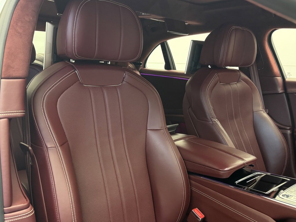 Used 2020 Bentley Flying Spur W12 image 54