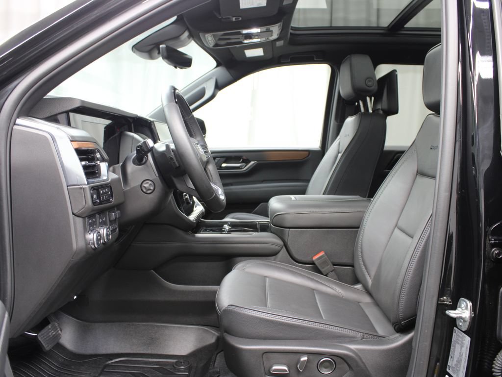 Used 2025 GMC Yukon Denali w/ Denali Reserve Package AWD/4WD image 10
