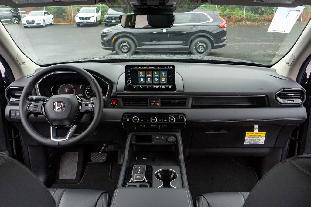 New 2025 Honda Pilot Touring image 19