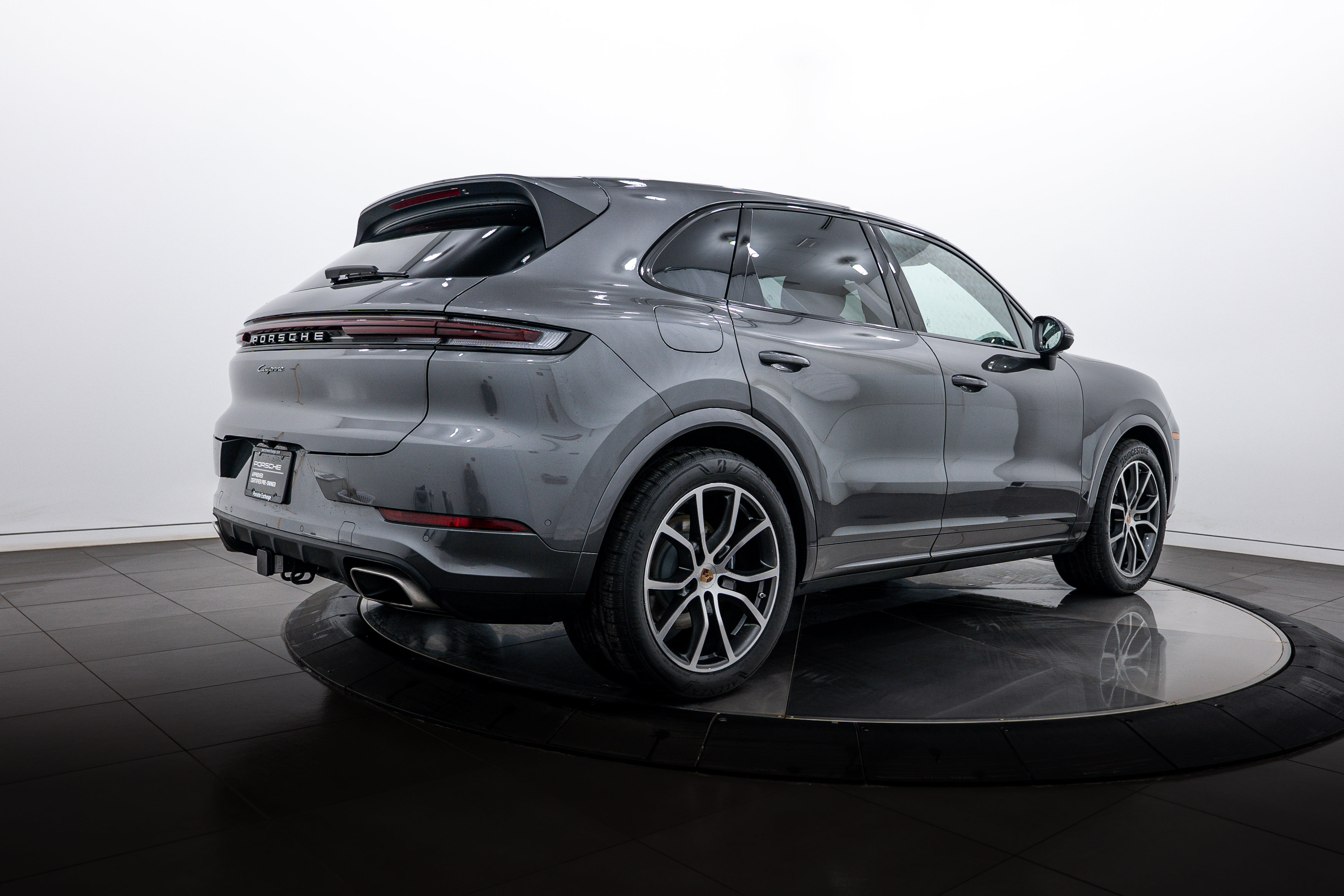 Certified 2026 Porsche Cayenne AWD/4WD image 7