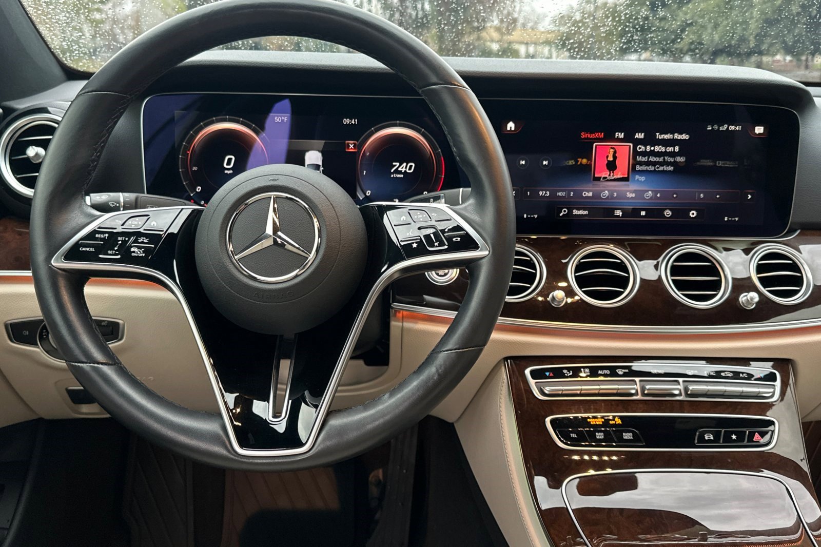 Used 2022 Mercedes-Benz E 350 Sedan image 18