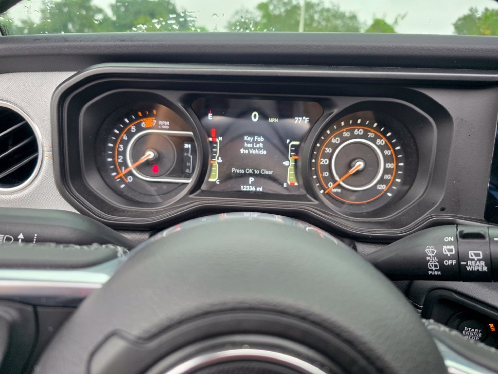 Used 2026 Jeep Wrangler Unlimited Sahara AWD/4WD image 20