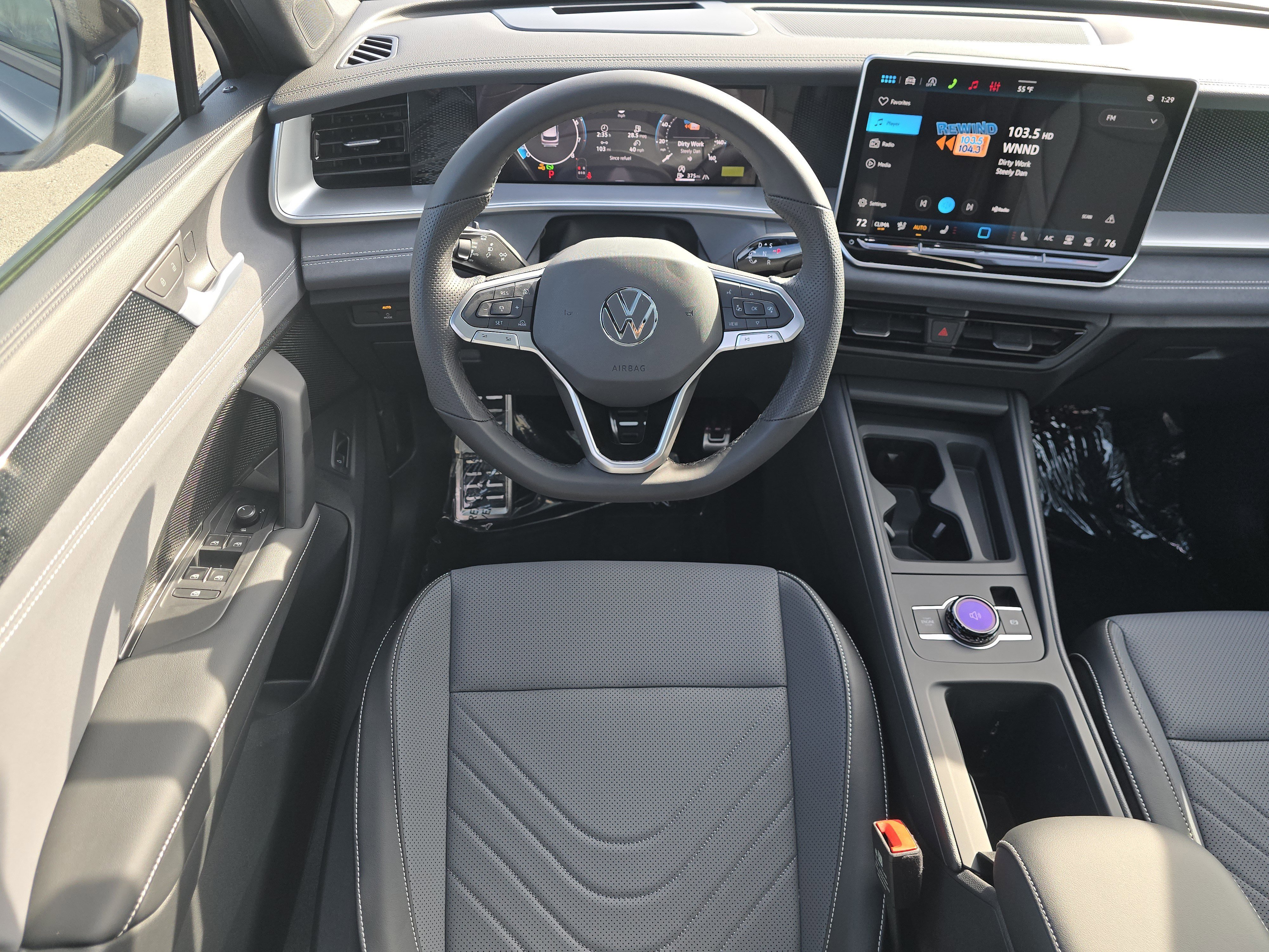 New 2026 Volkswagen Tiguan SE R-Line image 19