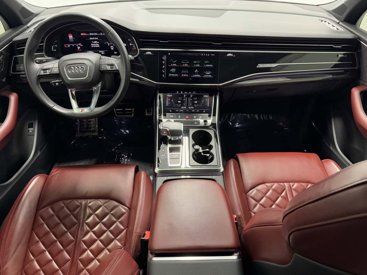 Used 2021 Audi SQ7 Premium Plus w/ Driver Assistance Package image 18