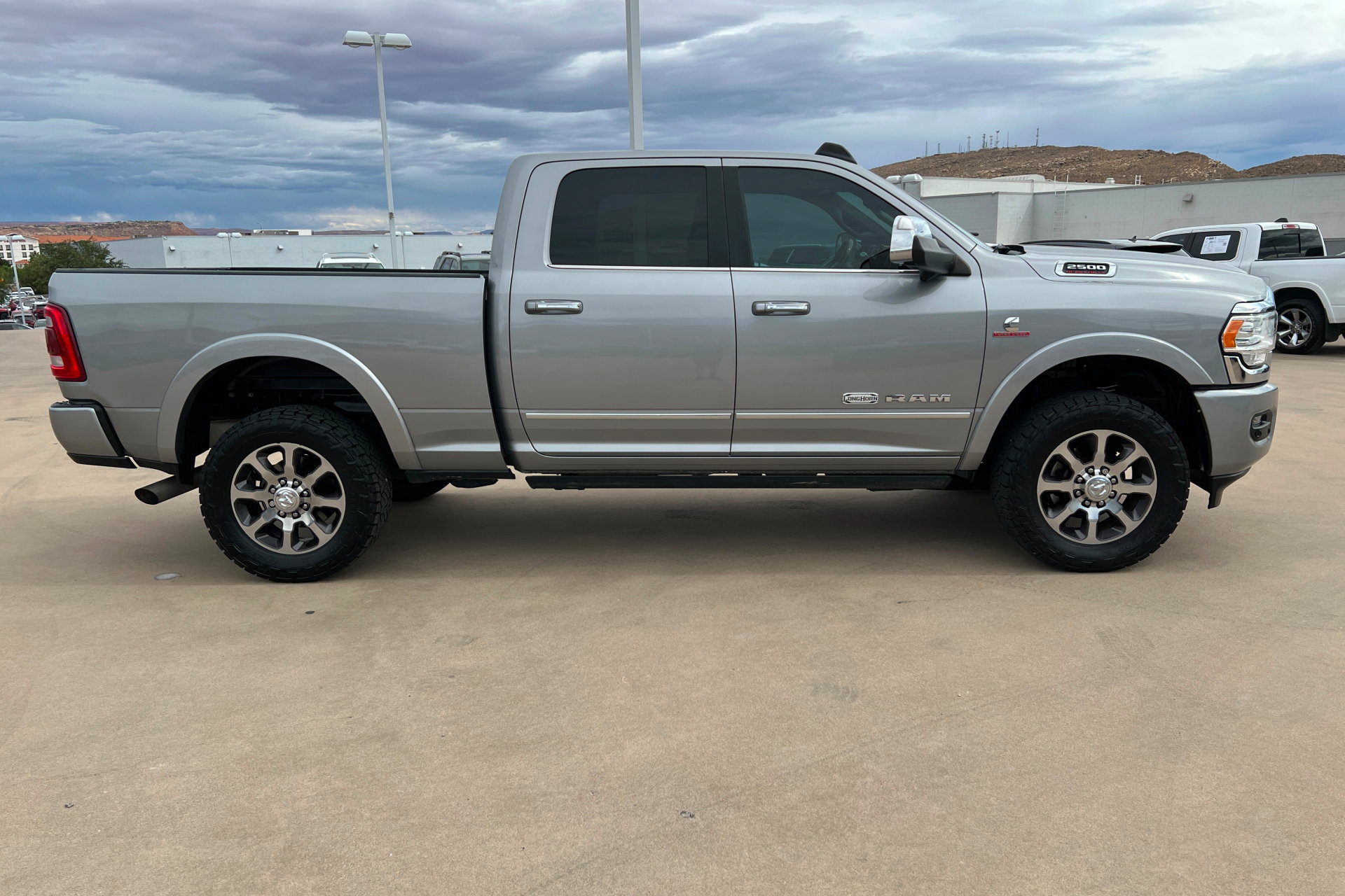 Used 2022 RAM 2500 Limited AWD/4WD image 6