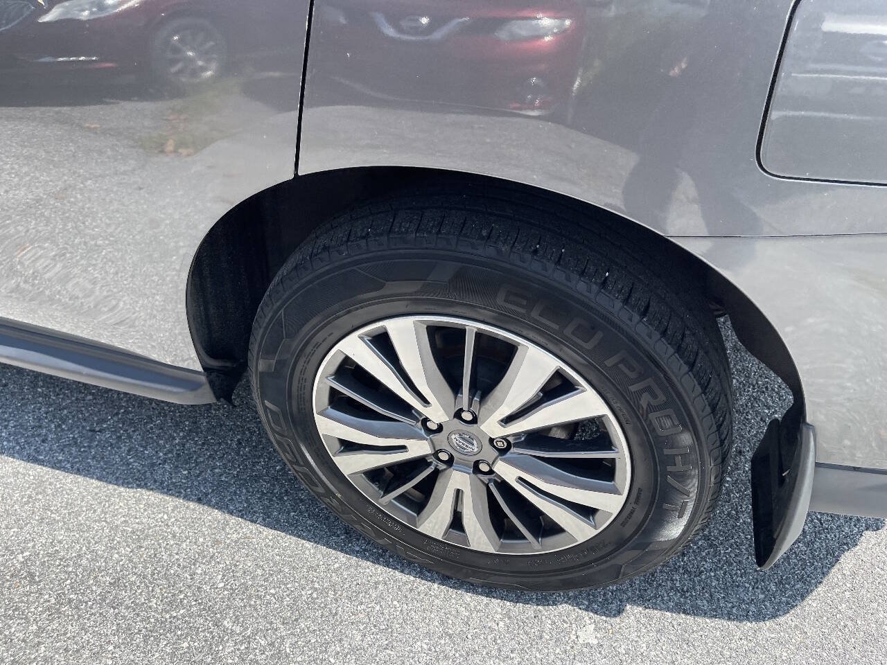 Used 2019 Nissan Pathfinder S AWD/4WD image 33