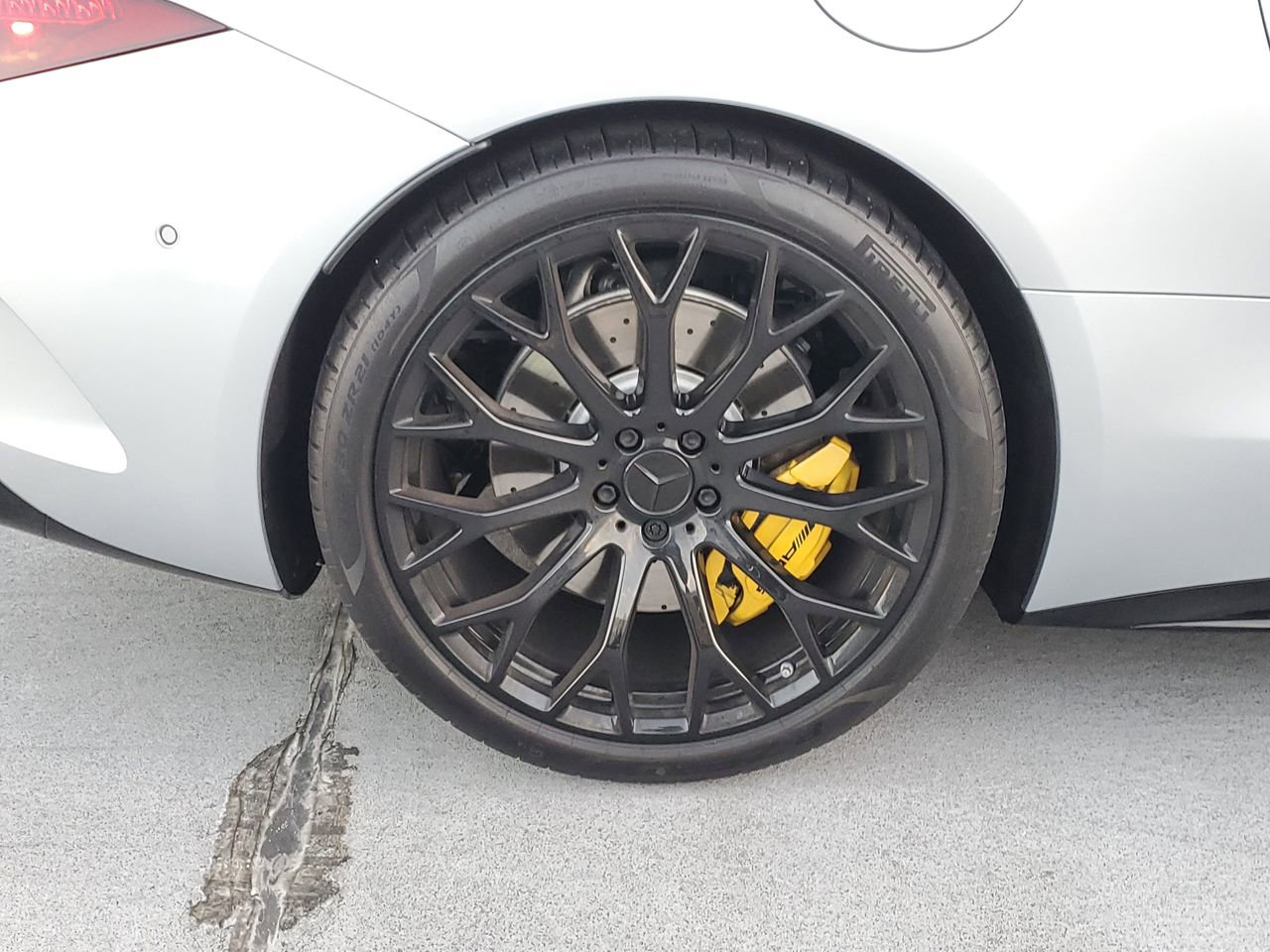 New 2025 Mercedes-Benz SL 63 AMG 4MATIC image 7