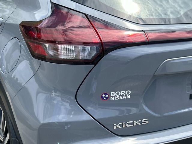 Used 2023 Nissan Kicks SV FWD image 9