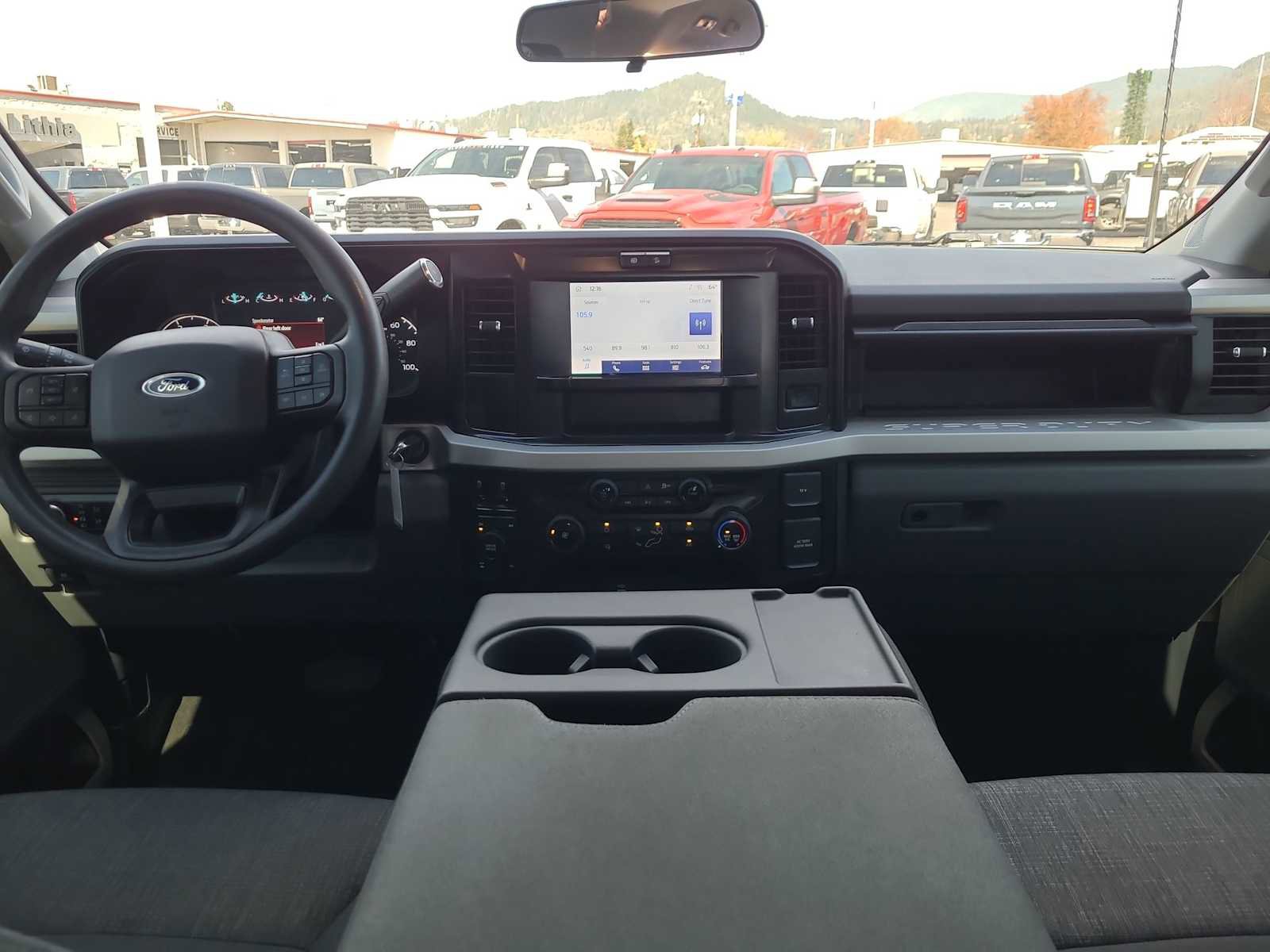 Used 2025 Ford F250 XLT w/ FX4 Off-Road Package image 18