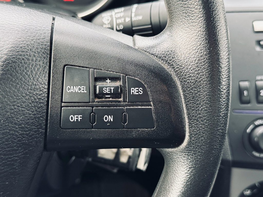 Used 2010 MAZDA MAZDA3 i Touring image 13